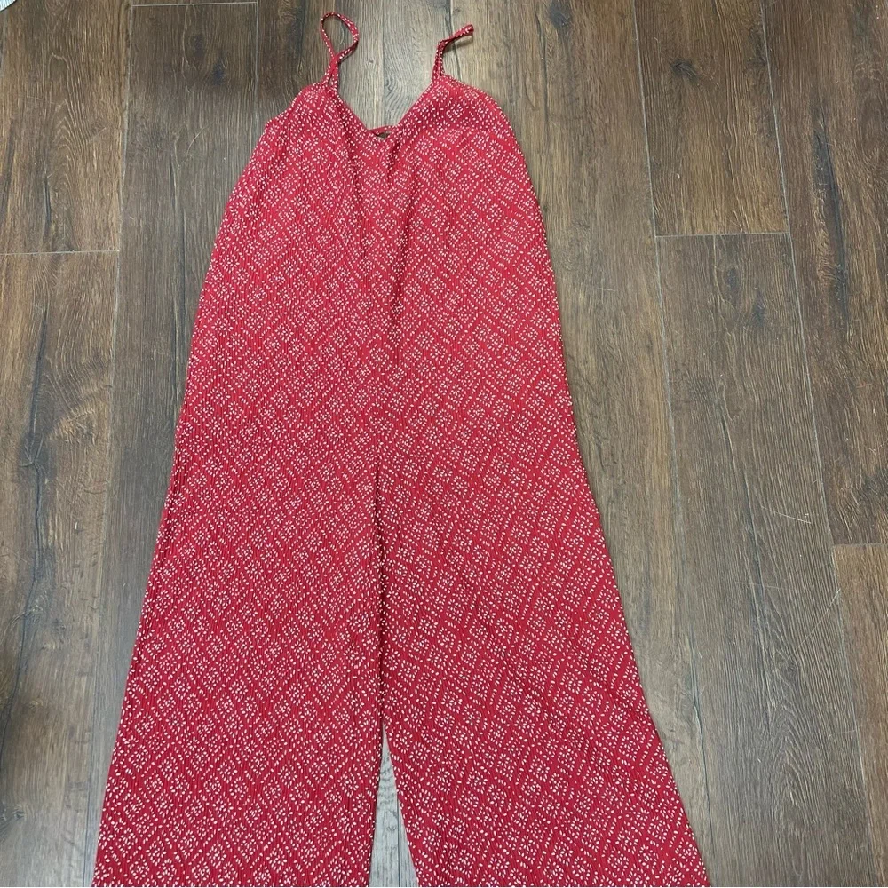 New In Red Patterned Women's Wide Leg Jumpsuit SZ MED - Picture 4 of 11